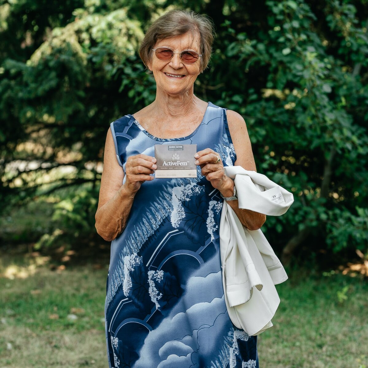 Krása mi kvete i na balkoně, mám tam botanickou zahradu