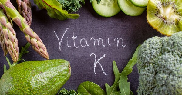K čemu je vitamín K a který jeho typ je chytré doplňovat?