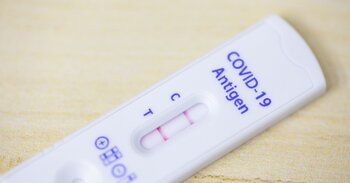Vitamine D3 snižuje riziko u pacientů s COVID-19