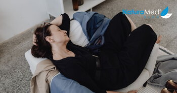 Zkroťte příznaky menopauzy: jak mohou bylinky a vitamíny podpořit vaši rovnováhu