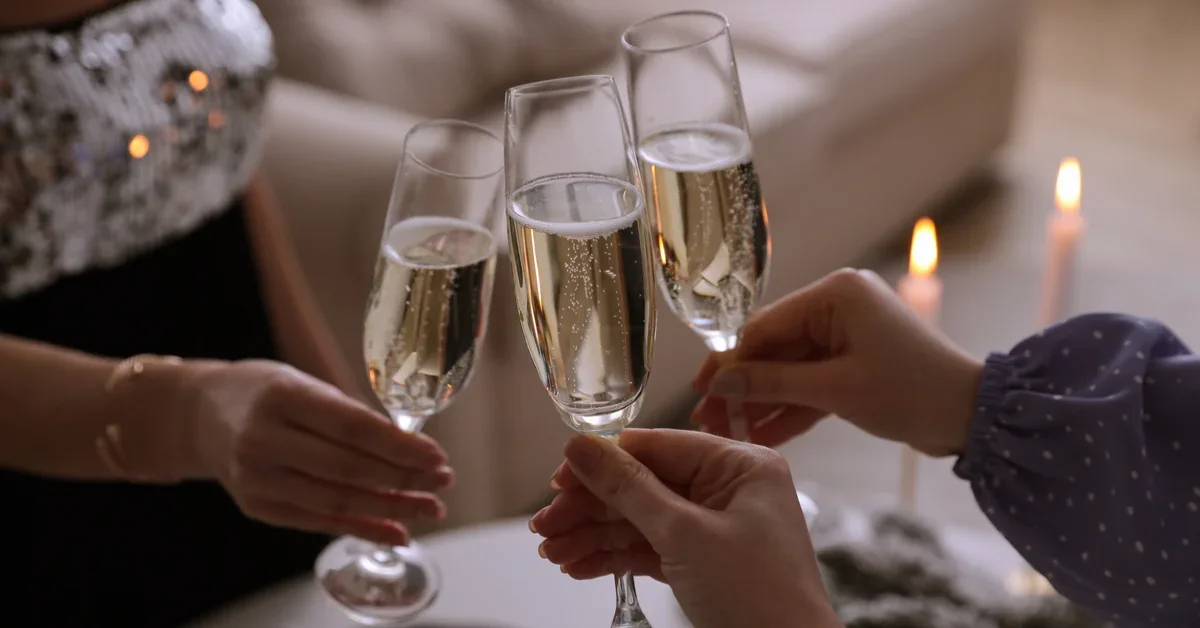 Negativní vliv alkoholu a svátků na játra. Změnit to může 6 věcí