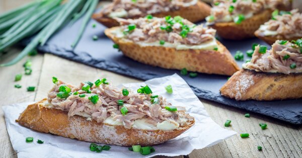 Tuňáková pomazánka plná bílkovin a zdravých tuků