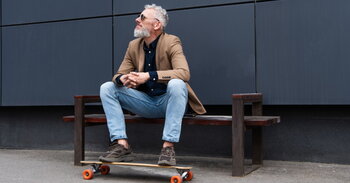 Samovyšetření varlat je malý rituál, který může zachránit velké věci. Zvládáte ho?